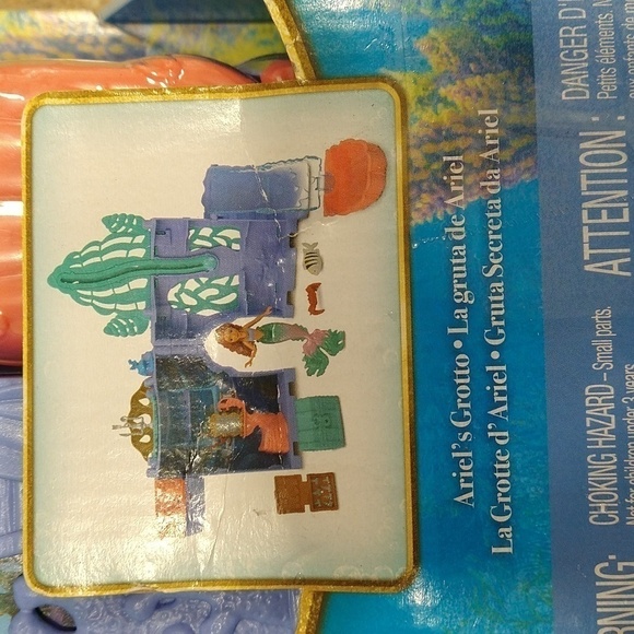 Disney The Little mermaid Ariel's grotto storytime stacker play set toy in box - Picture 3 of 7